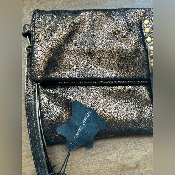 NWT Genuine Leather Arden B Clutch - Picture 3 of 4